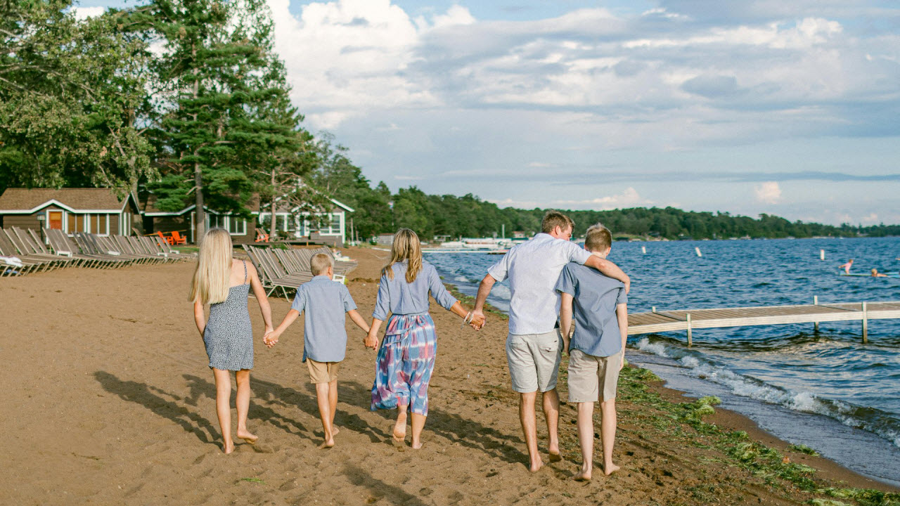 5 Smart Tips for a Budget-Friendly Family Vacation